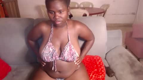 Valentina online show from November 2025 08:14:02 AM