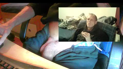 bremer64 online show from November 2025 05:04:02 PM