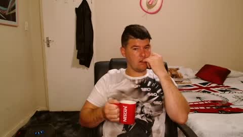 ask me lol online show from April 2026 03:04:02 AM