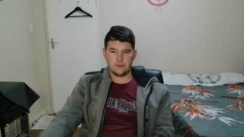 Snapshot of brendansexyboy098754 chatting on June 2026 04:43:02 AM ask me lol online show from June 2026 04:43:02 AM