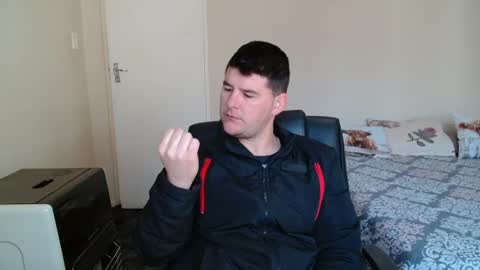 Snapshot of brendansexyboy098754 chatting on July 2026 06:20:01 AM ask me lol online show from July 2026 06:20:01 AM