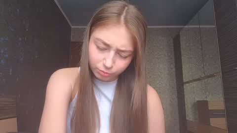 Mia   online show from February 2026 07:46:01 AM