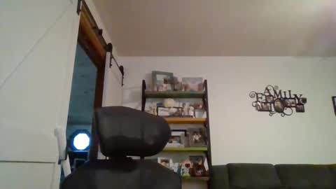 hey online show from November 2025 05:11:01 PM