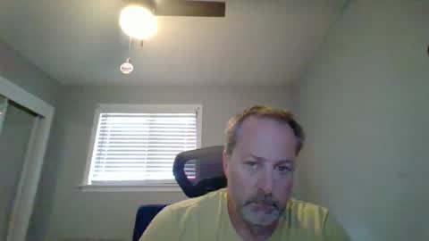 hey online show from April 2026 09:04:01 PM