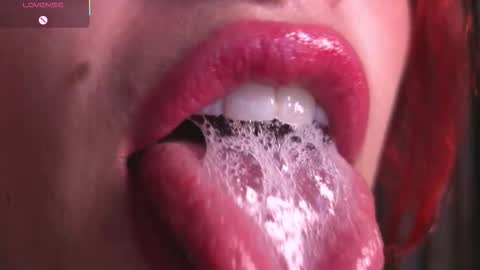 Bri  online show from December 2025 03:37:02 AM