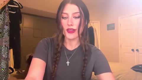 Brianna3 online show from December 2025 07:25:02 AM