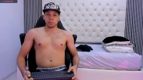 briam_dunkan online show from April 2026 02:54:01 PM