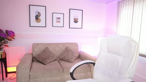 Briana Lane online show from April 2026 06:58:01 PM