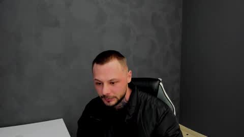Snapshot of brianhunts chatting on March 2025 06:48:02 AM Brian online show from March 2025 06:48:02 AM