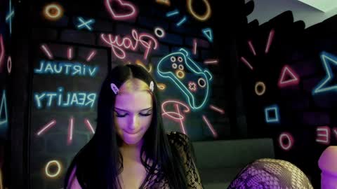 Snapshot of brianna_the_doll chatting on December 2024 11:50:02 AM Brianna online show from December 2024 11:50:02 AM