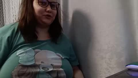 Snapshot of bridget_julianne chatting on February 2025 08:09:02 PM Bridget Julianne online show from February 2025 08:09:02 PM