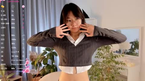Snapshot of bridgetbottrell chatting on September 2025 03:06:01 PM Hanna online show from September 2025 03:06:01 PM