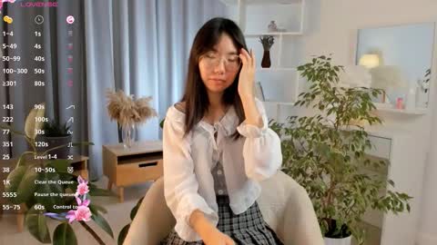 Snapshot of bridgetbottrell chatting on October 2025 03:21:01 PM Hanna online show from October 2025 03:21:01 PM