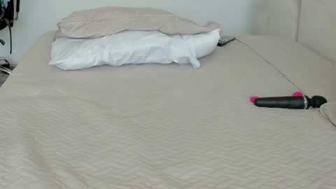    online show from January 2025 08:19:02 PM