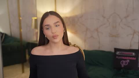 Diamonds Girls online show from October 2025 12:23:02 PM