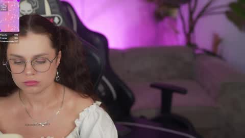 Snapshot of bright_diamonds_054 chatting on May 2026 02:45:02 PM Diamonds Girls online show from May 2026 02:45:02 PM