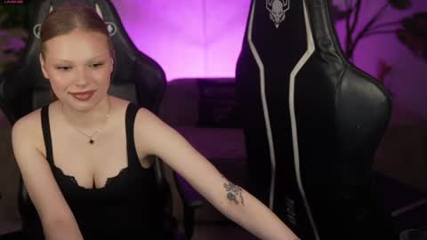 Snapshot of bright_diamonds_054 chatting on May 2026 07:00:02 PM Diamonds Girls online show from May 2026 07:00:02 PM