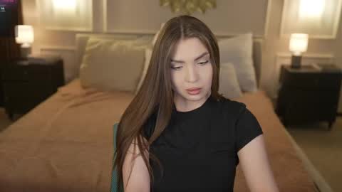 Snapshot of bright_diamonds_054 chatting on May 2026 07:48:02 AM Diamonds Girls online show from May 2026 07:48:02 AM