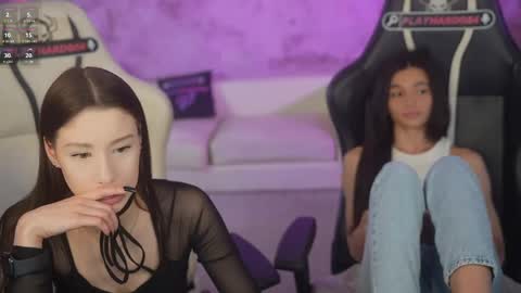 Snapshot of bright_diamonds_054 chatting on May 2026 07:33:01 PM Diamonds Girls online show from May 2026 07:33:01 PM