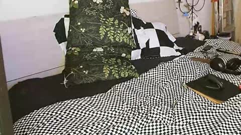 Snapshot of bright_mind chatting on February 2026 09:13:01 PM bright_mind online show from February 2026 09:13:01 PM