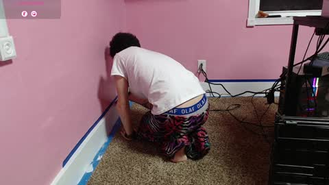 Snapshot of bright_pink_strawberry chatting on January 2025 02:15:01 AM Strawberry online show from January 2025 02:15:01 AM