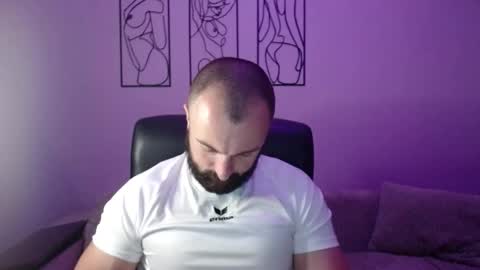 brindlefly69 online show from October 2025 11:47:01 AM