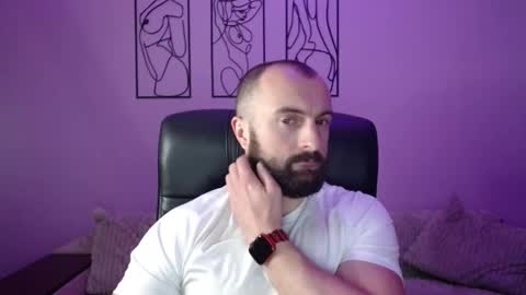 brindlefly69 online show from October 2025 12:28:01 PM