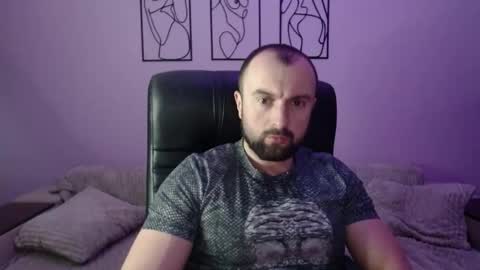 brindlefly69 online show from February 2026 11:37:01 AM