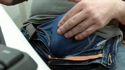 Bringing the thunder 87 online show from October 2025 01:45:02 PM