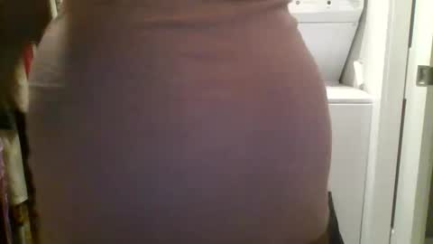 Snapshot of briny2021 chatting on April 2026 03:40:02 AM Briny online show from April 2026 03:40:02 AM