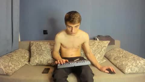 bristlebback online show from November 2025 04:40:02 PM