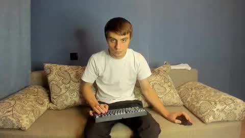 bristlebback online show from December 2025 05:32:01 PM