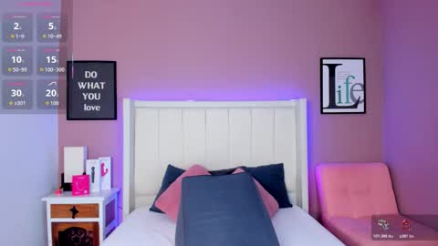 Britany online show from November 2025 09:35:01 PM