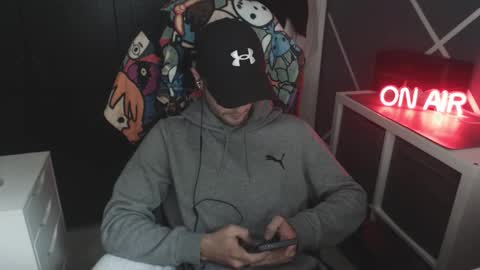 Snapshot of britishbigdick_ chatting on October 2025 08:34:01 AM britishbigdick_ online show from October 2025 08:34:01 AM