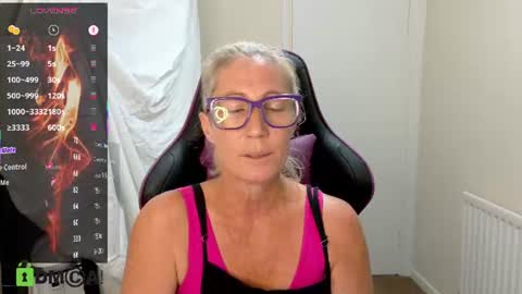 Snapshot of britishladya chatting on July 2026 09:21:01 PM Lady Annabelle Montgomery online show from July 2026 09:21:01 PM