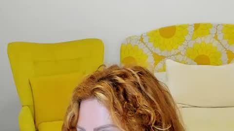 Snapshot of britishmilfpenelope chatting on June 2026 12:52:02 PM Penelope online show from June 2026 12:52:02 PM