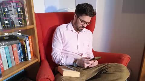 British Poet online show from December 2025 11:30:02 AM