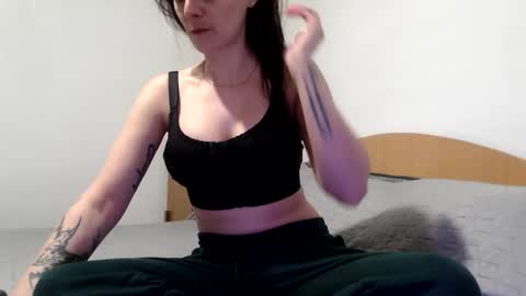 Snapshot of britneydivine chatting on February 2026 10:30:01 AM Britney online show from February 2026 10:30:01 AM