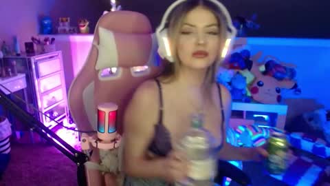 britneyskylarx online show from December 2025 05:39:02 AM