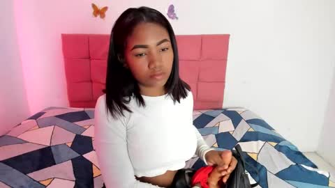 Snapshot of britny_hot111 chatting on January 2025 01:36:01 PM Britny hot111 online show from January 2025 01:36:01 PM