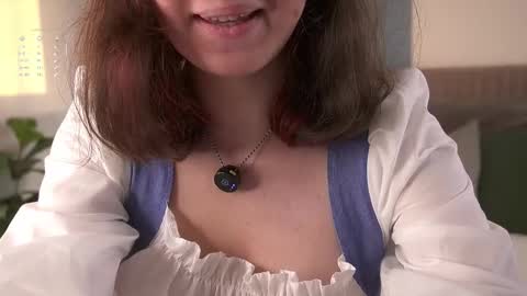 Snapshot of britthe chatting on September 2025 11:34:01 AM Lina online show from September 2025 11:34:01 AM