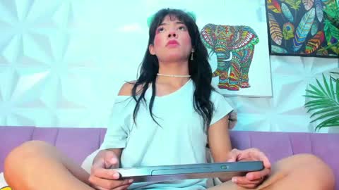 Snapshot of briyit_doll chatting on June 2026 03:12:01 PM BRIYIT online show from June 2026 03:12:01 PM