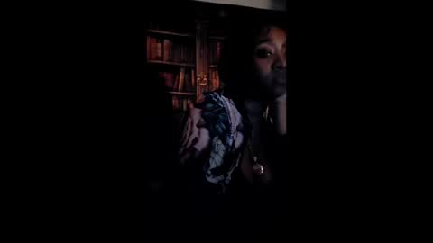 Snapshot of broad90210 chatting on May 2026 01:00:01 AM broad90210 online show from May 2026 01:00:01 AM