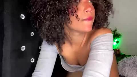 Snapshot of browngirl69 chatting on December 2025 09:53:01 PM miss muller online show from December 2025 09:53:01 PM