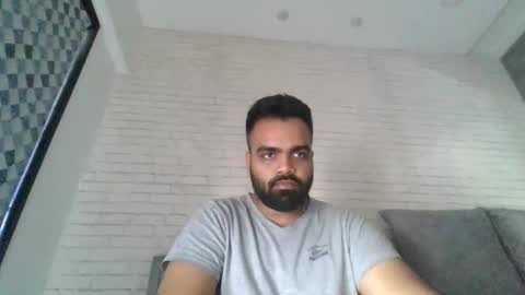 brownstud95 online show from February 2025 05:53:02 AM