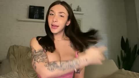 bru_prado online show from October 2025 05:41:01 AM