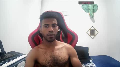 bruce_1111 online show from October 2025 07:42:02 PM