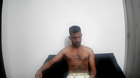 bruce_1111 online show from March 2026 02:26:01 AM