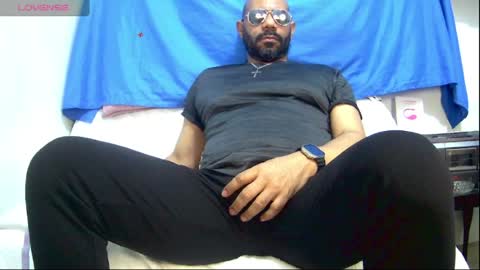 Bruce online show from April 2026 02:20:01 AM