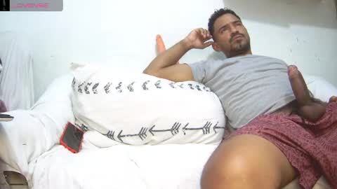 Snapshot of bruce_bigg chatting on June 2026 12:14:01 AM Bruce online show from June 2026 12:14:01 AM